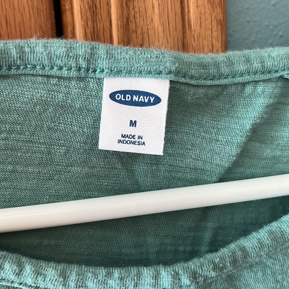 Old Navy Mint Green Top Size Medium Shoulder Detail Knotted Casual Spring Pastel - Picture 5 of 6